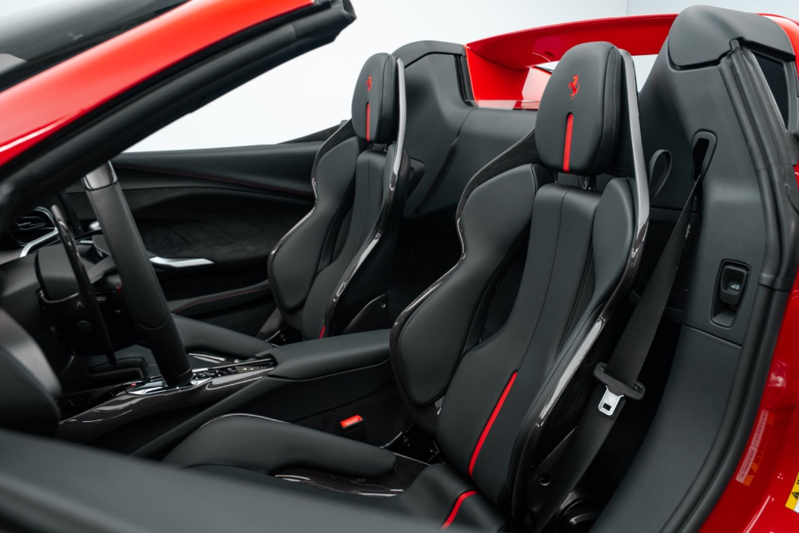 Fahrzeugabbildung Ferrari 296 GTS LIFT/PROD 25/RACING SEATS
