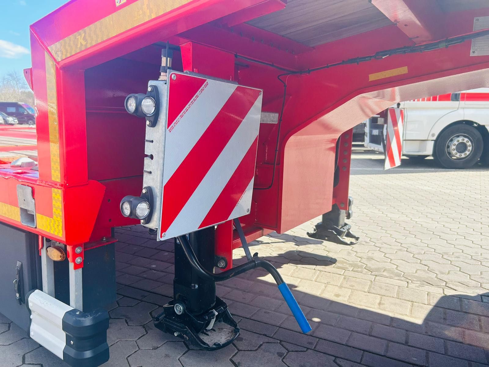 Fahrzeugabbildung Kässbohrer K.SLA 3 ausziehbarer tele Tiefbett Auflieger