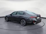 BMW i5 M60 xDrive Komfortsitze IconicSounds Sitzbelü - graue BMW i5