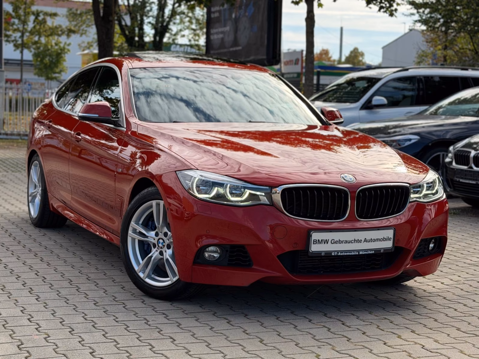 BMW 335d GT xDrive SAG M-Sportpaket Panor. AHK H/K