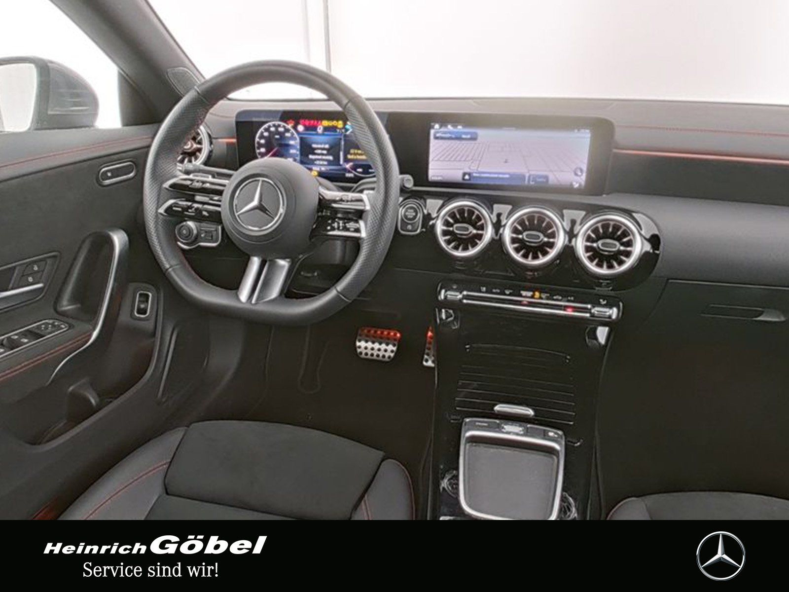 Fahrzeugabbildung Mercedes-Benz CLA 200 AMG+LED+KAMERA+AMBIENTE+NAVI+CARPLAY+SHZ