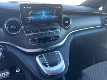 Mercedes V 250 - 12