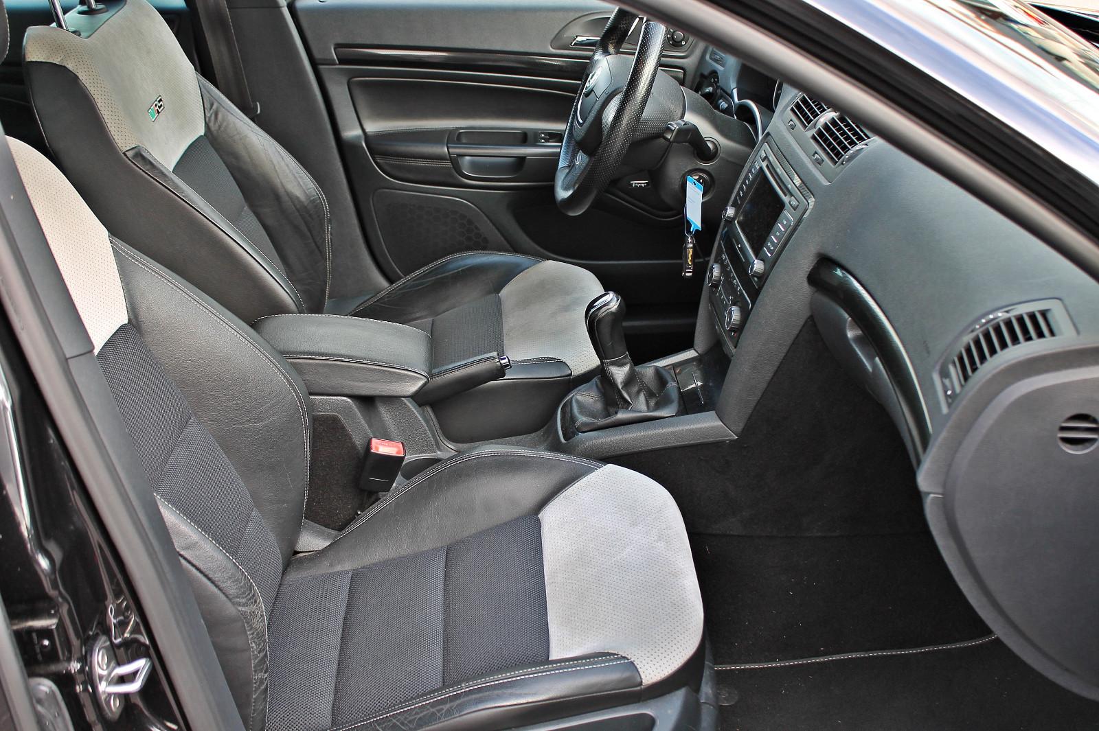Skoda Octavia Combi RS 2.0 TSI 200 ch BVM / 165 000 km / Alcantara / Bi-Xénon / Sièges chauffants