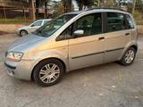 Fiat Idea 1.3 Multijet 16V Active - silberne Fiat Idea