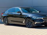 BMW 520d Luxury *ACC*Integral*Glasdach*HUD*360°*HiFi - gebrauchte BMW Limousine