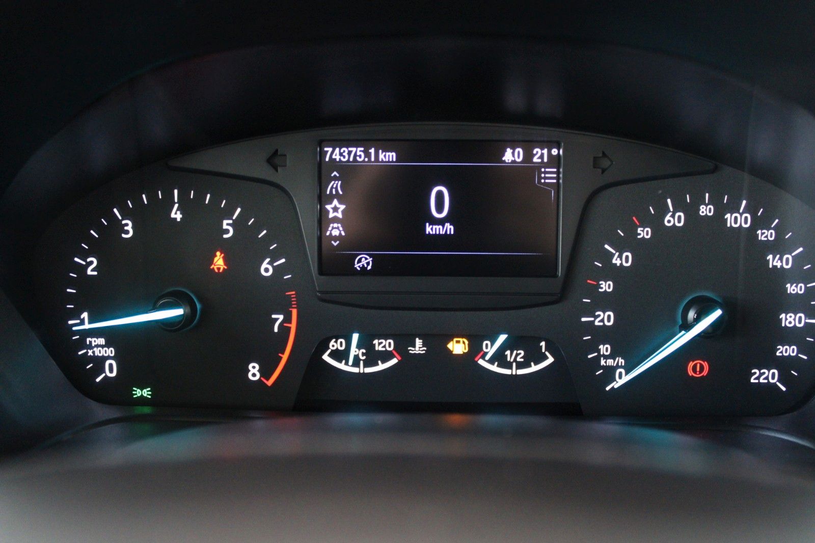 Fahrzeugabbildung Ford Fiesta Cool & Connect 5-T LED KLIMA WinterPaket