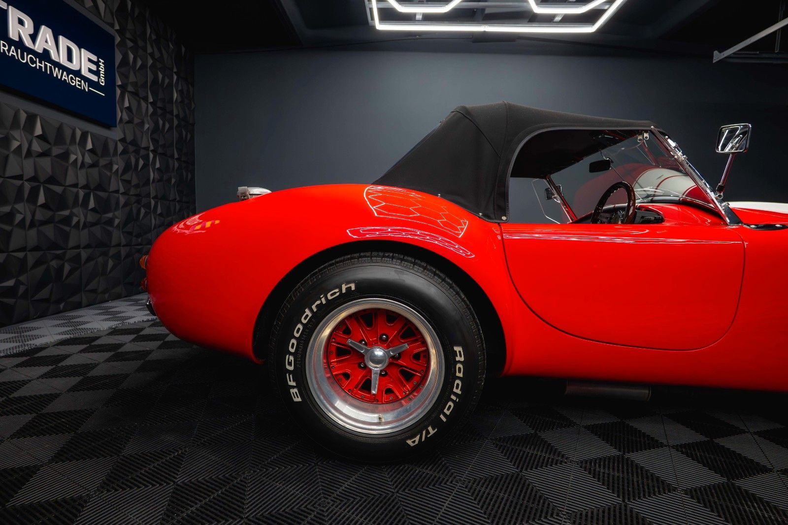 Fahrzeugabbildung Cobra KCC Cobra Ford 302 V8 5.0 Autom. H-Zulassung