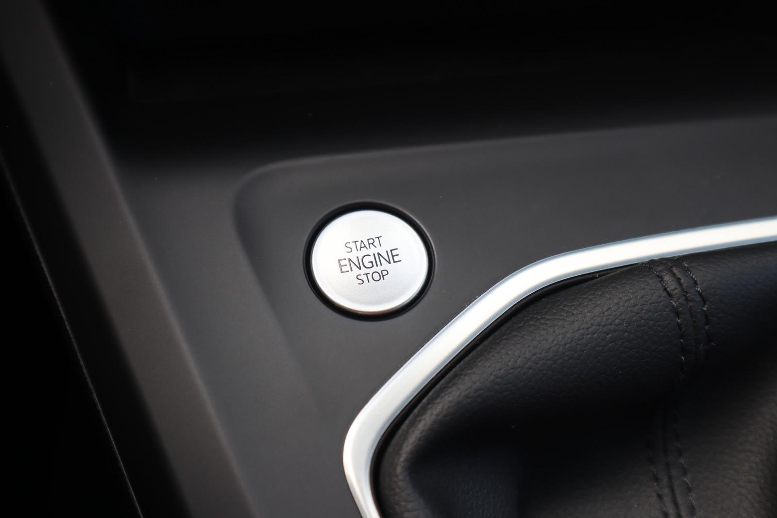 Volkswagen Golf VIII Variant 1.5 TSI Life LED Navi ACC PDC, миниатюра 27