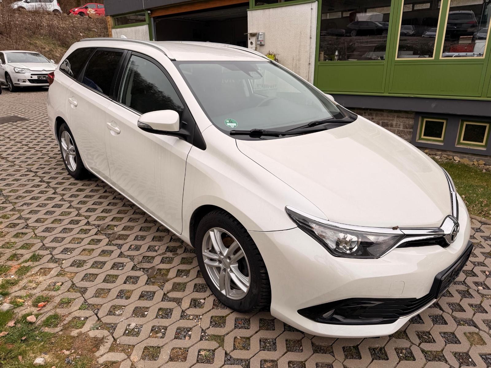 Toyota Auris Touring Sports Design Edition