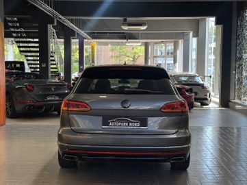 Volkswagen Touareg - 5