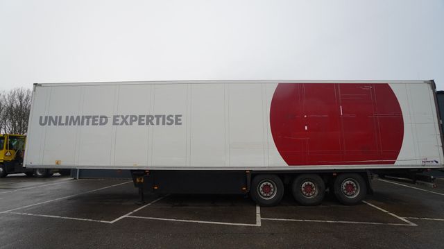 Schmitz Cargobull 3 AXLE FRIGO TRAILER THERMO KING SLX-E 250