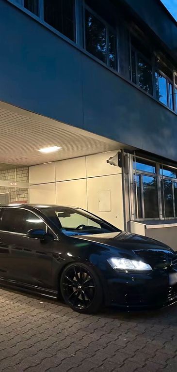 Image of Volkswagen Golf