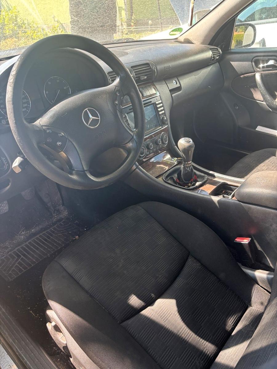 Mercedes-Benz C200 2006 — engine 131 HP (96kW)