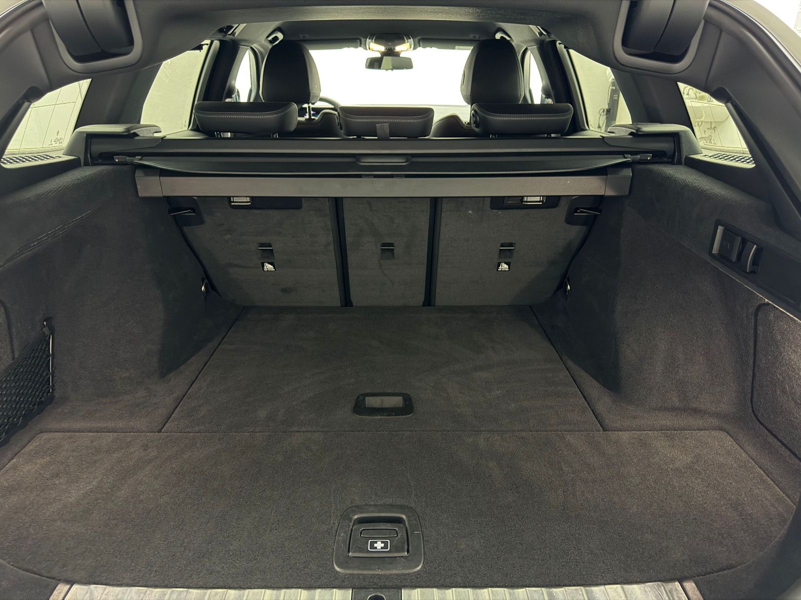 Fahrzeugabbildung BMW 330 i M SPORT/LED/DAB/KAMERA/ACC/CURVED DISPLAY