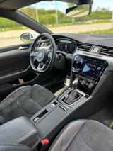 Volkswagen Arteon 2.0 TDI SCR 176kW DSG 4MOTION R-Line ... - VW Arteon in Freiburg