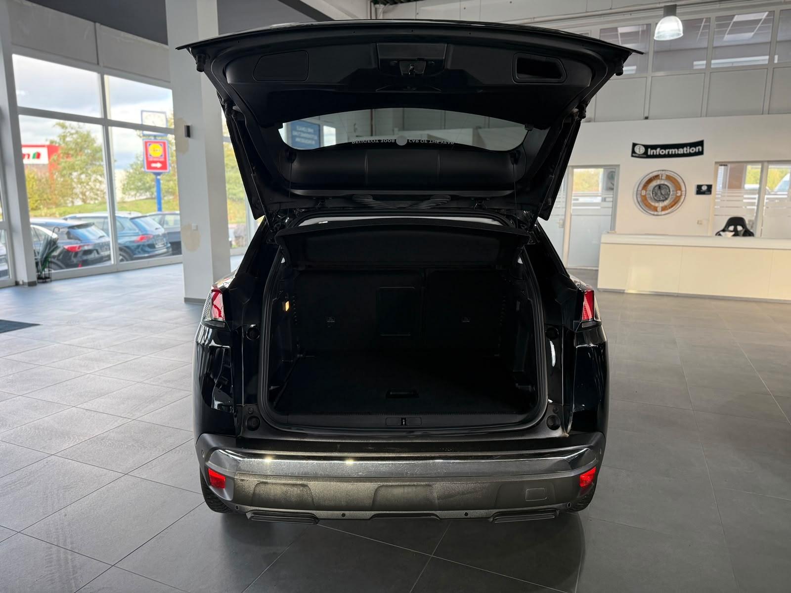 Peugeot 3008 Allure*PDC*SHZ*KAM*NAVI*TEILLEDER*