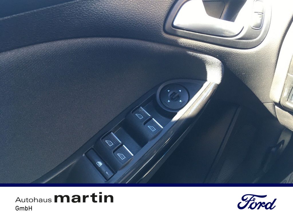 Fahrzeugabbildung Ford Focus 1.0 EcoBoost Titanium USB ALUFELGEN FACEL.
