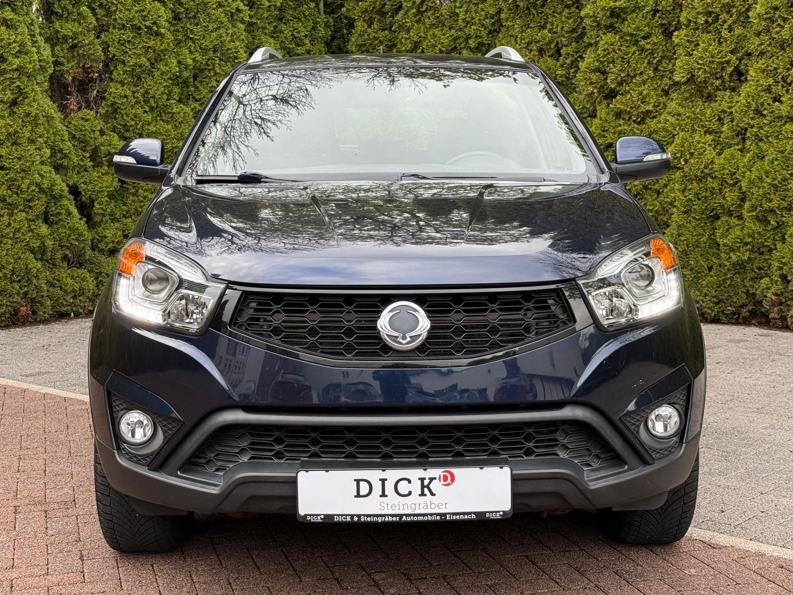 Fahrzeugabbildung Ssangyong Korando 2.0 TD Crystal 4x2 SHZ+TEMP+MFL+AHK+TÜV