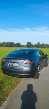 Tesla Model 3 Hinterradantrieb RWD RWD - Tesla Gebrauchtwagen in Bielefeld