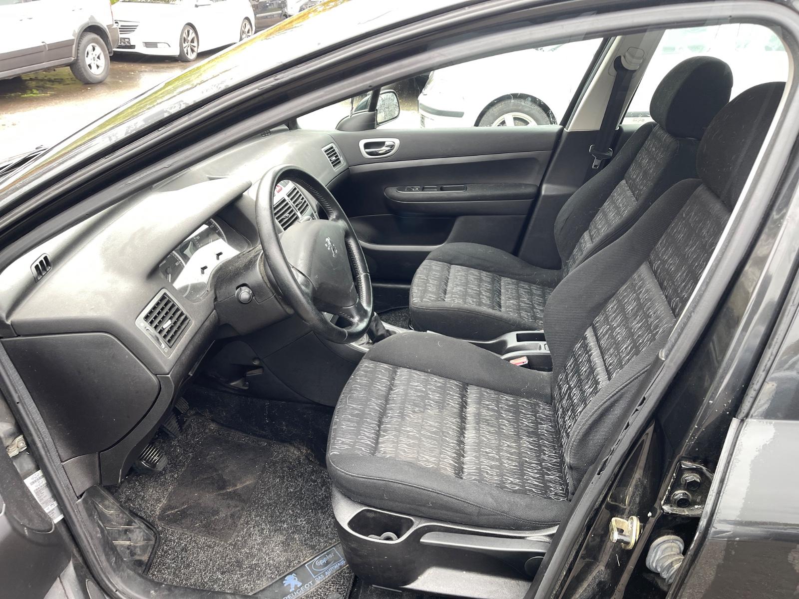 Peugeot 307 2004 — photo 6