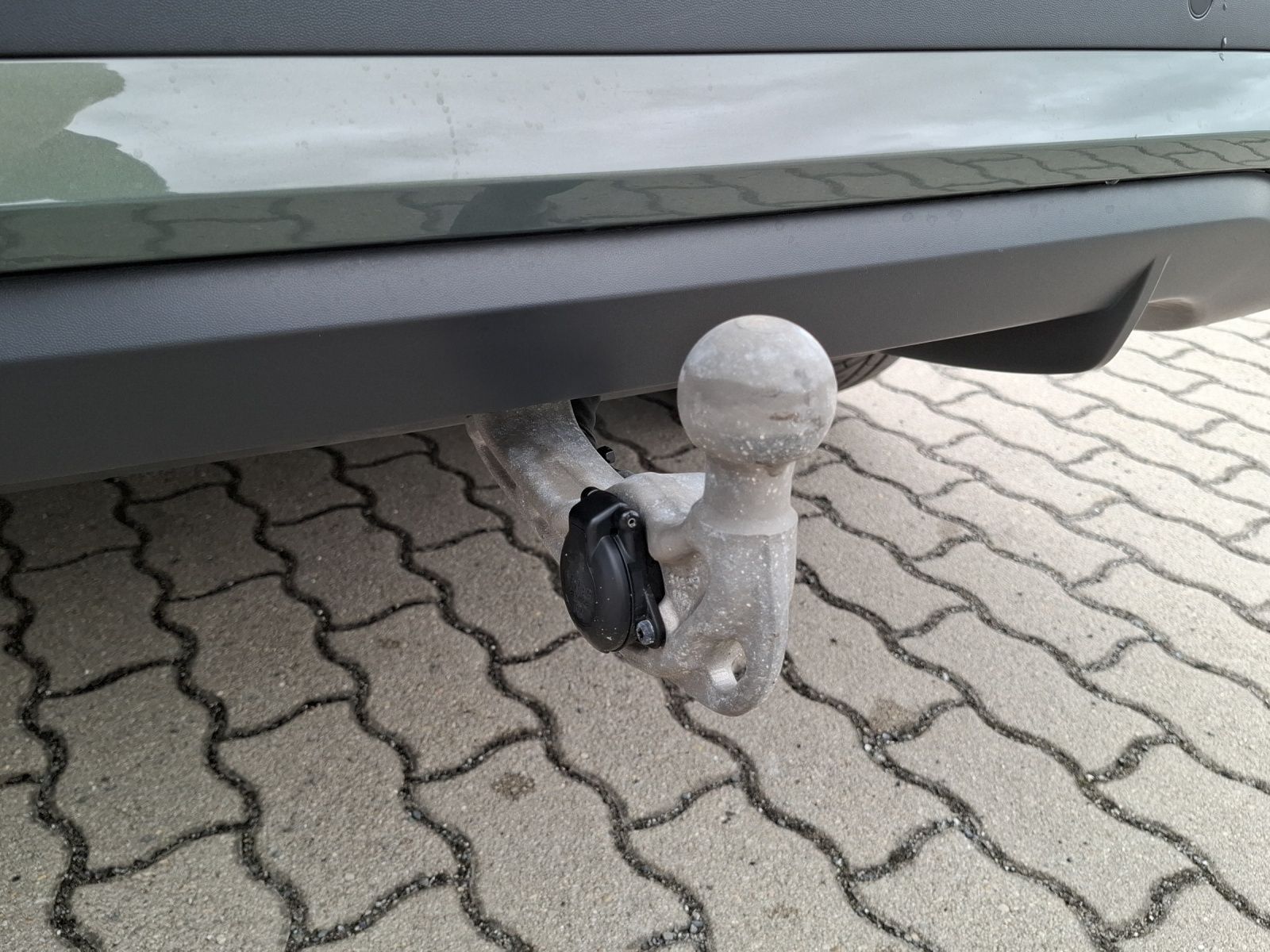 Fahrzeugabbildung Volkswagen Tayron eTSI Life DSG LED AHK Navi AID ACC RFK Ha