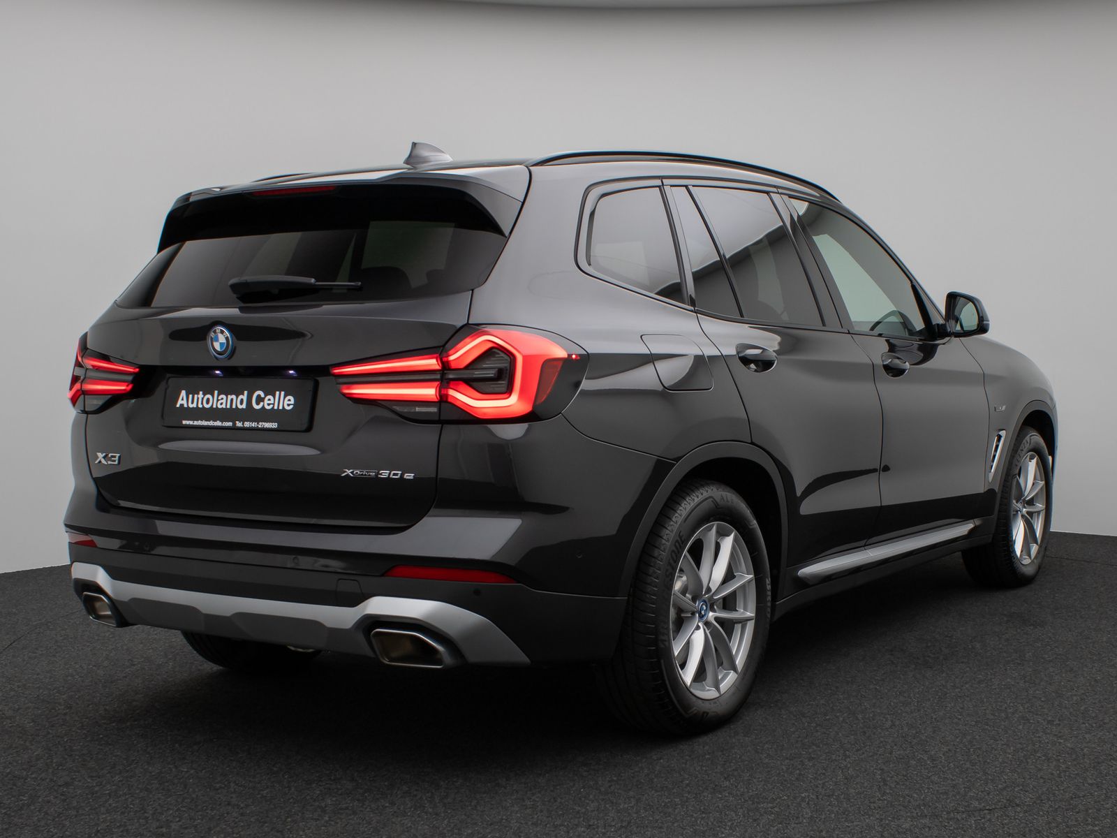 Fahrzeugabbildung BMW X3 xD30e Kamera HUD Lenkrhzg Stop&Go AHK Sport