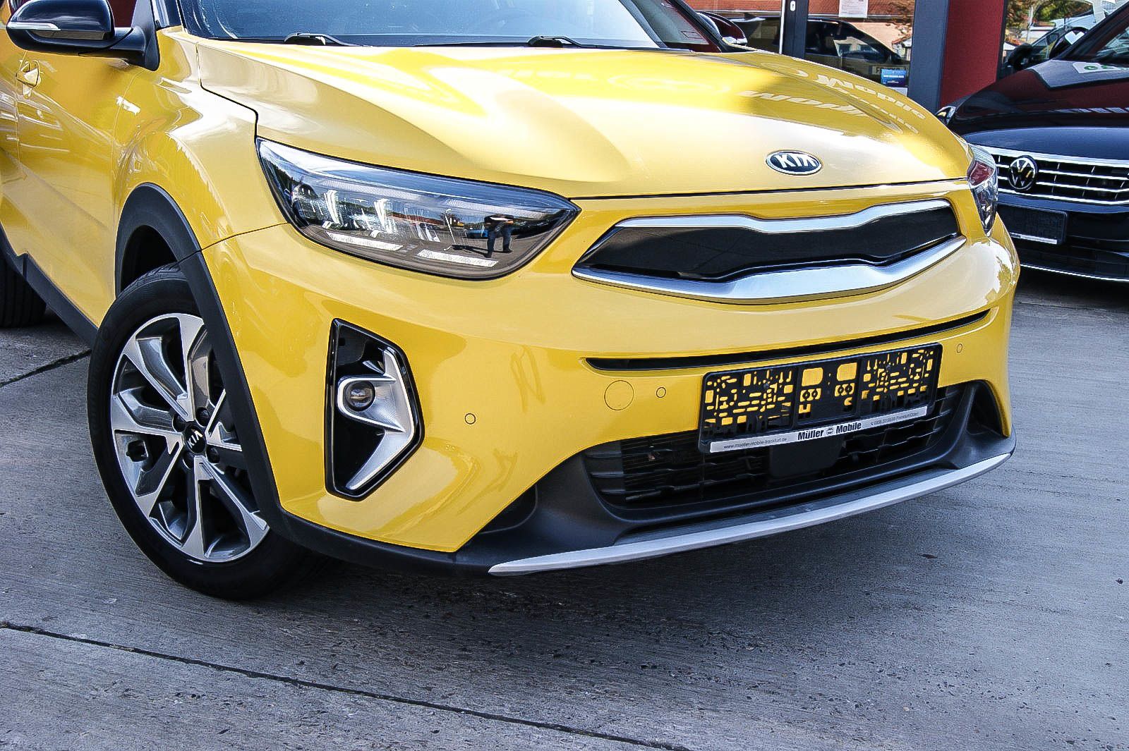Fahrzeugabbildung Kia Stonic 1.0 T-GDI Mild-Hybrid Spirit FLORIDAGELB
