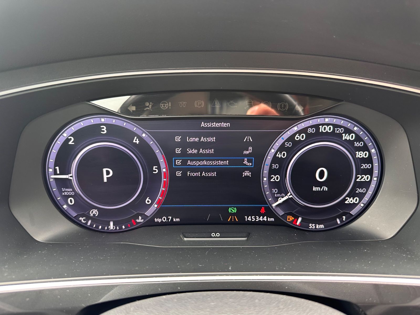 Fahrzeugabbildung Volkswagen Tiguan 2.0 TDI 4M Highline Pano/AHK/ACC/Navi/LED