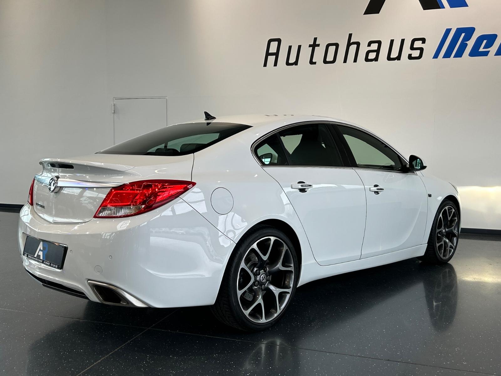 Opel Insignia OPC 2.8 V6 Turbo 325 ch BVM 4x4 / Cuir / Suspension adaptative / Sièges électriques chauffants / Xénon