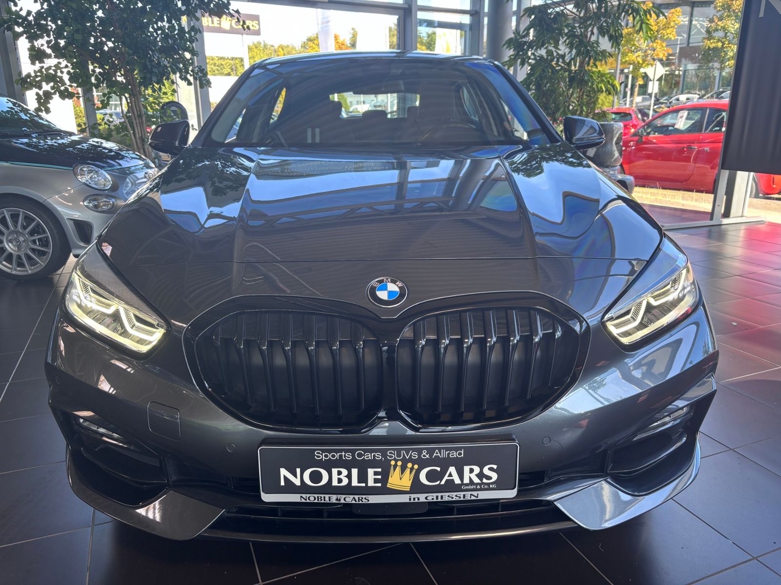 Fahrzeugabbildung BMW 118 i Sport Line KLIMA LED NAVI ALU