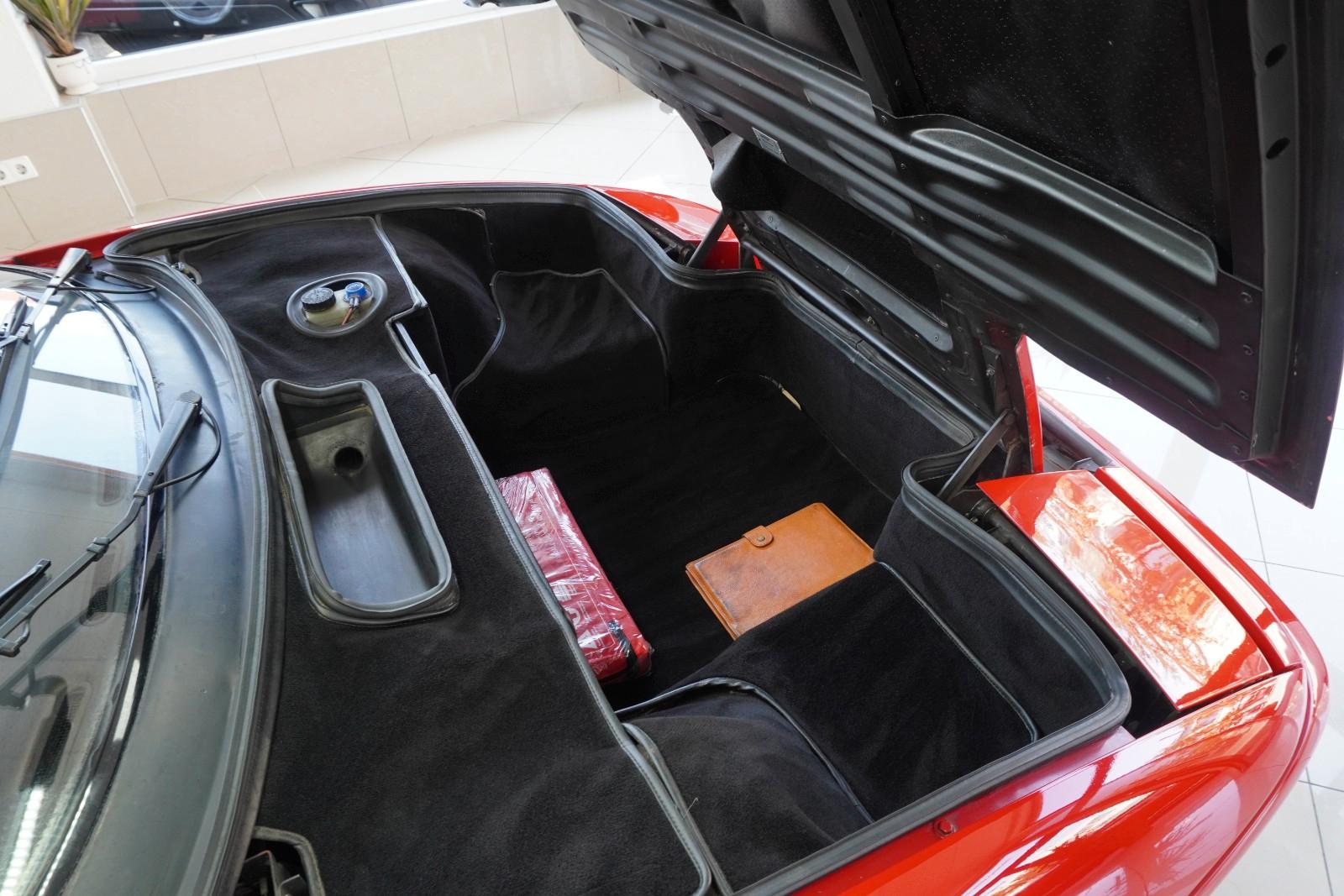 FERRARI TESTAROSSA