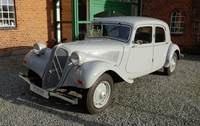 Citroën 11CV (11B)