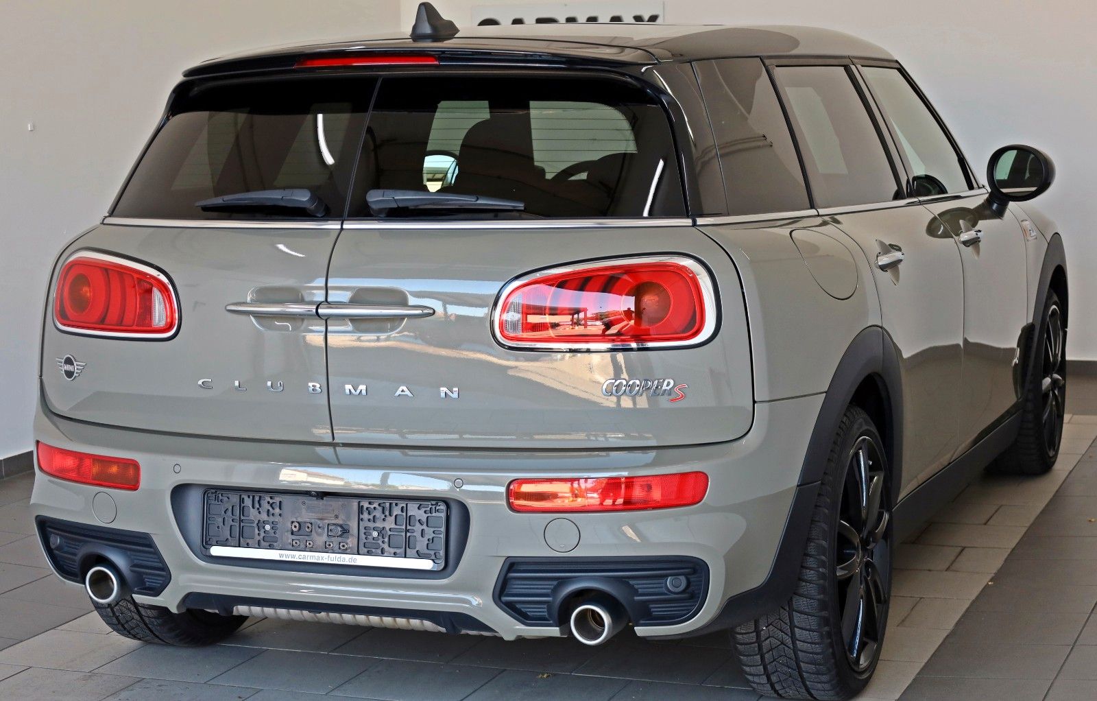 Fahrzeugabbildung MINI Clubman Cooper S All4 JCW Leder,Navi,LED,PanDach