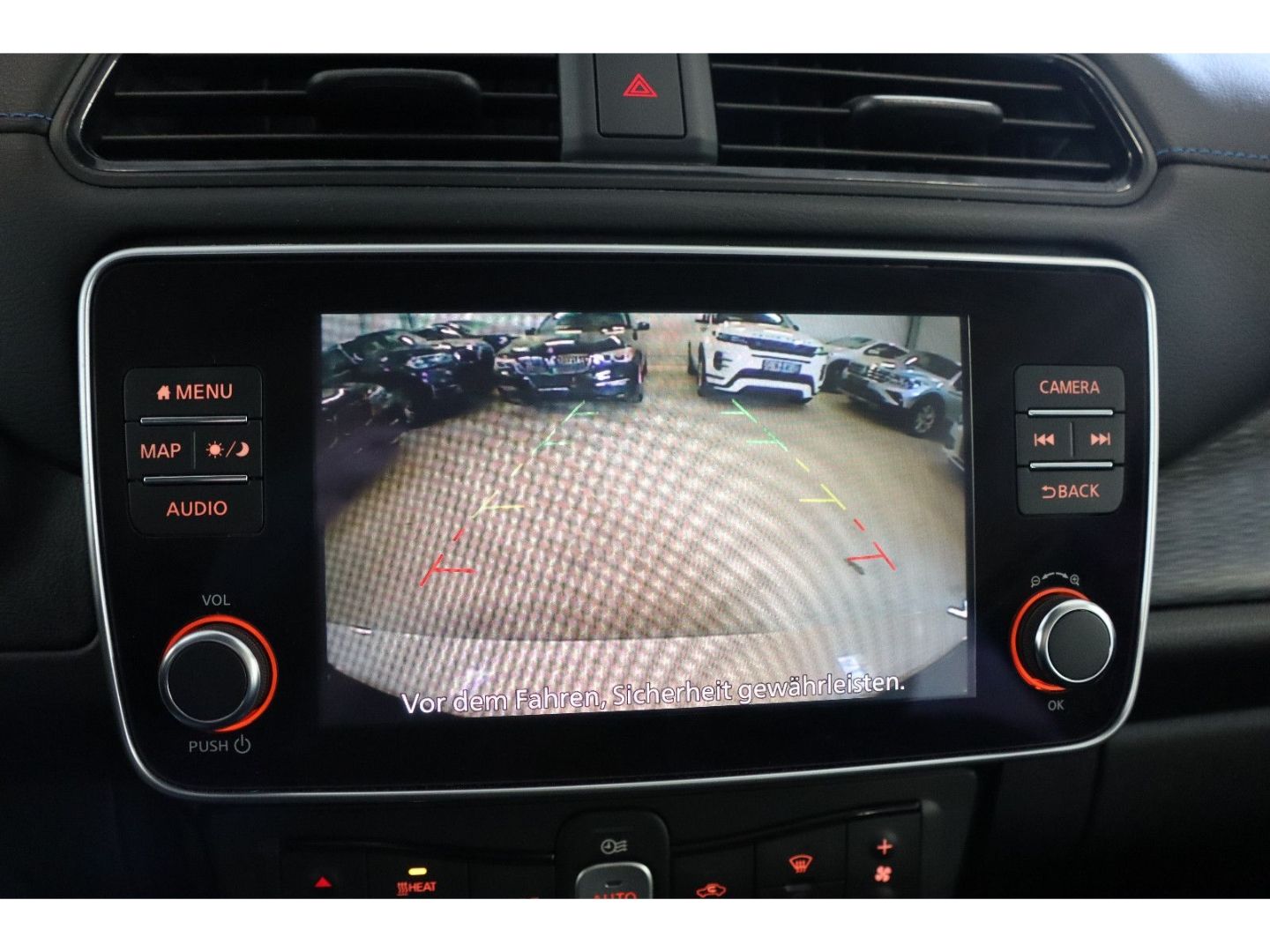 Fahrzeugabbildung Nissan Leaf 40 kWh Connect EV ACC Blis DAB Navi Kamera