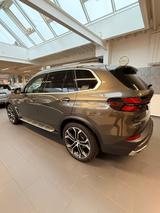 BMW X5 xDrive30d - mit Diesel-Antrieb: Abstandswarner, Geländewagen