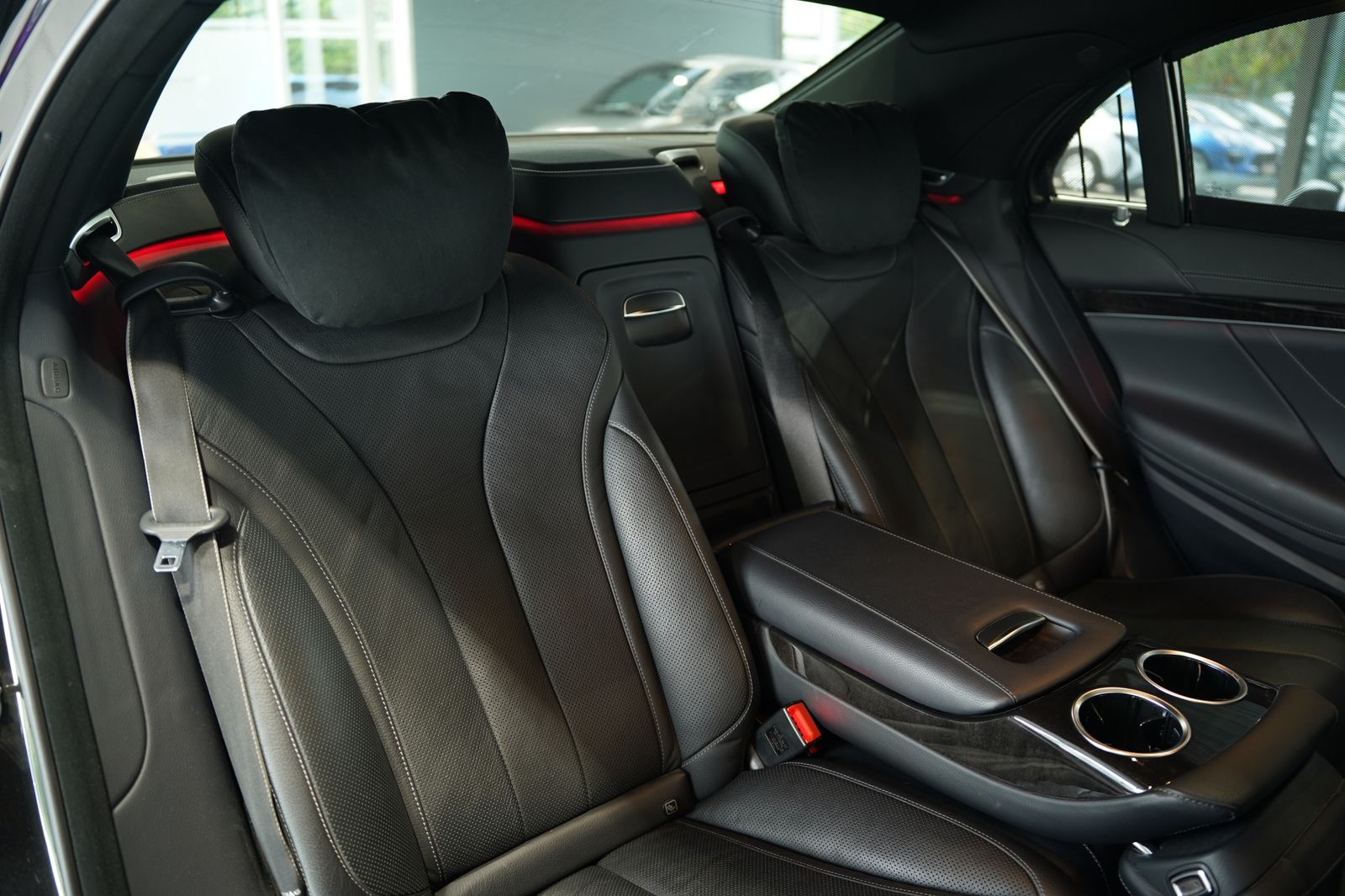 Mercedes Benz S 560