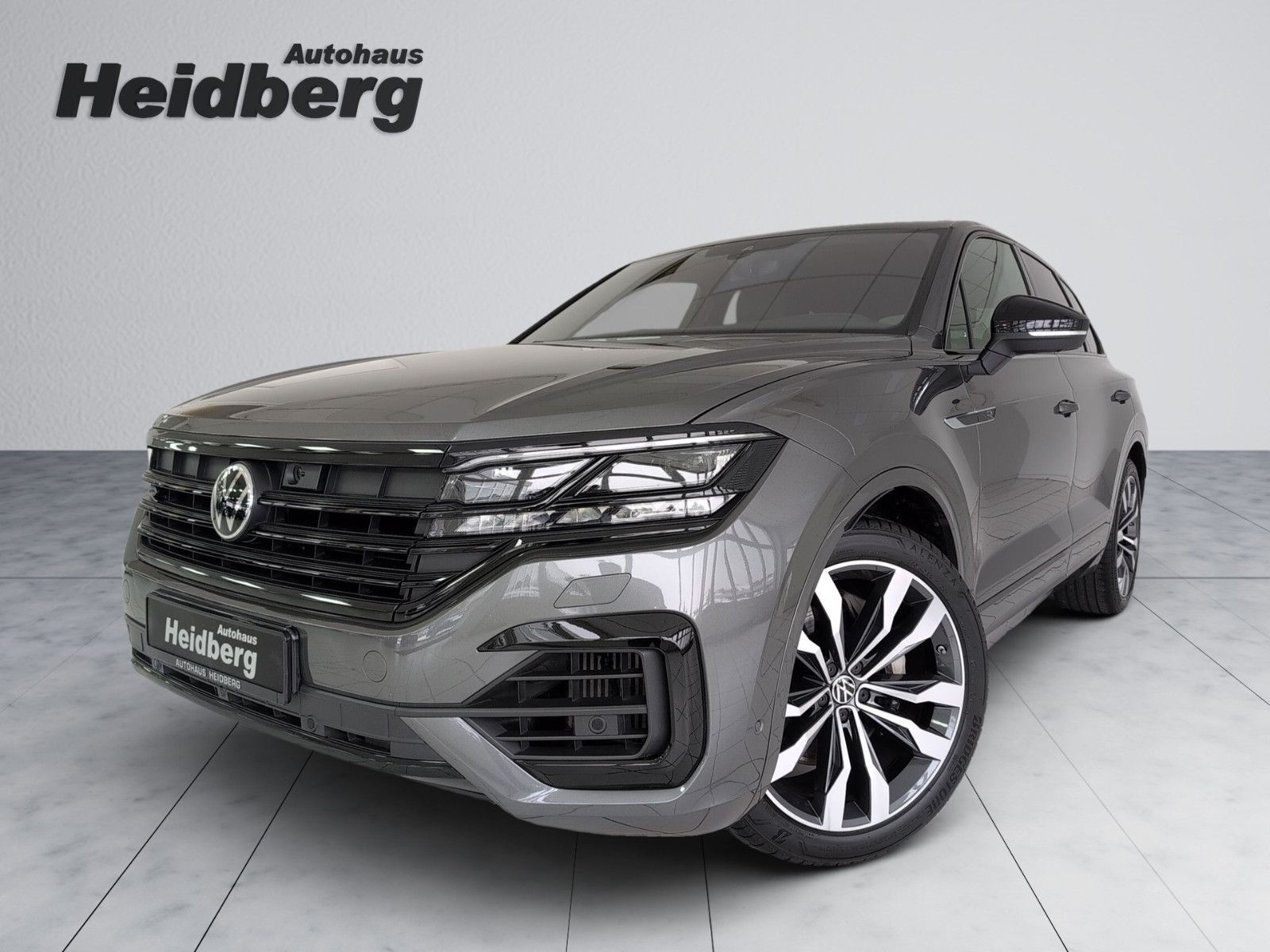 VW Touareg R Line AHK Luft Black Night 21" IQ-Matri