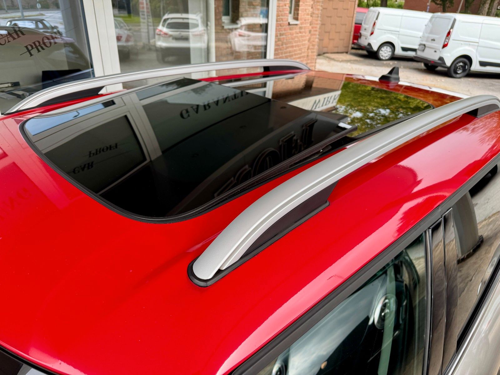 Fahrzeugabbildung MINI Cooper Countryman Autom. Navi/Panorama/1.Hand