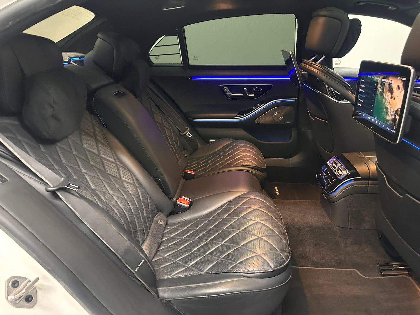 Fahrzeugabbildung Mercedes-Benz S 500 4MATIC L *AMG-LINE*PANORAMA*TV*STANDH*