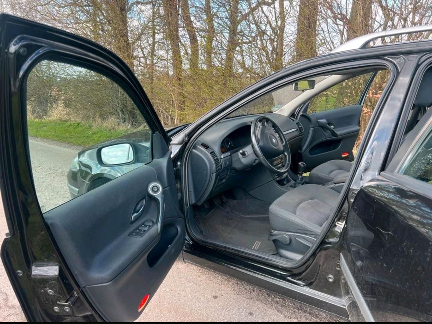 Renault Laguna 2006 — photo 11