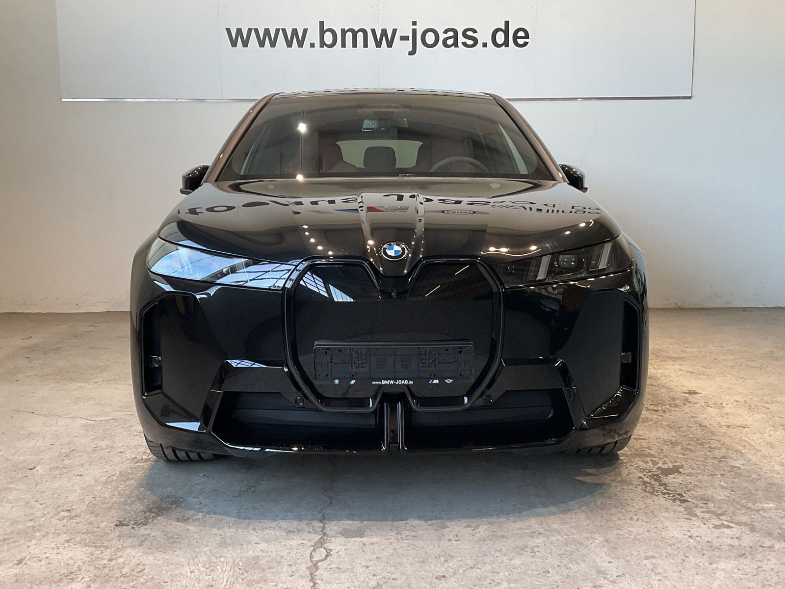 Fahrzeugeinzelansicht 6 Fahrzeugabbildung BMW iX xDrive60 AHK, Sitzbelüftung, Panorama Glasdac