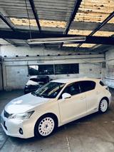 Lexus CT200h | Scheckheft Lexus | Garagenwagen 