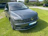 Volkswagen Tiguan 2.0 TDI  176 KW 4MOTION Highline VOLL!