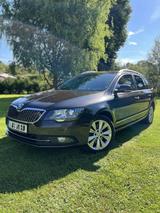 Skoda Superb 2.0 TDI 125 Green t DSG 4x4 Eleg. Com...