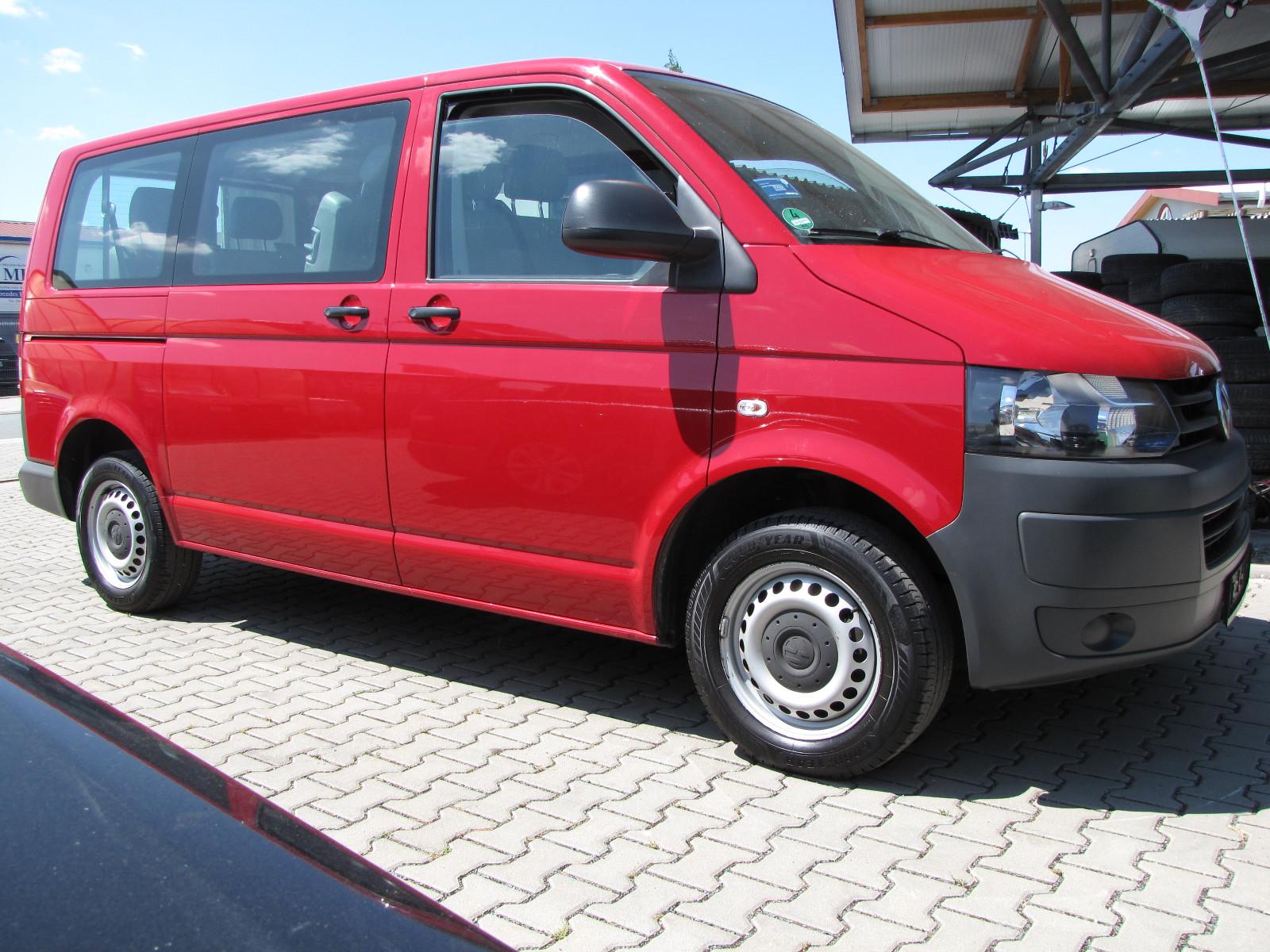 Volkswagen T5 Transporter Kombi 9 Sitze Z-Riemen NEU