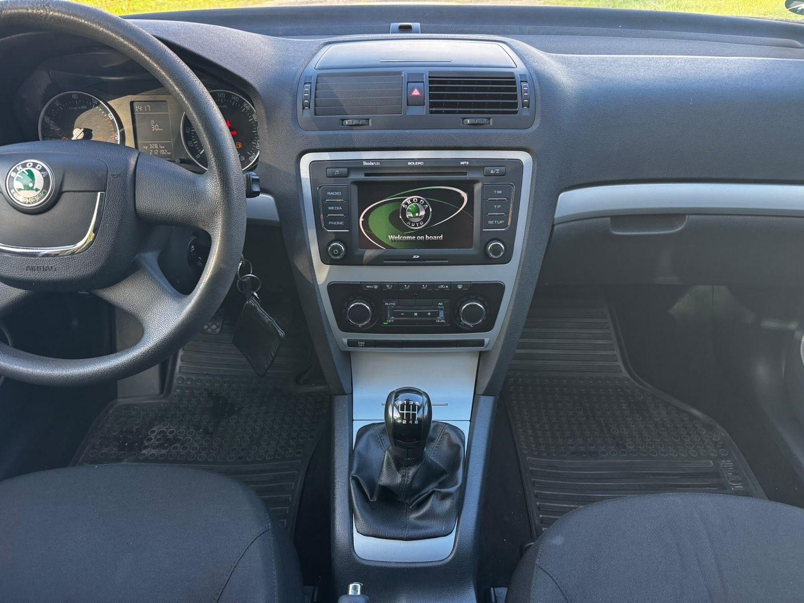 Skoda Octavia 2009 — photo 13