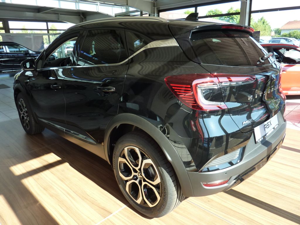 Fahrzeugabbildung Mitsubishi ASX Mildhybrid Select 1,3 l Turbo-Benziner 7DCT