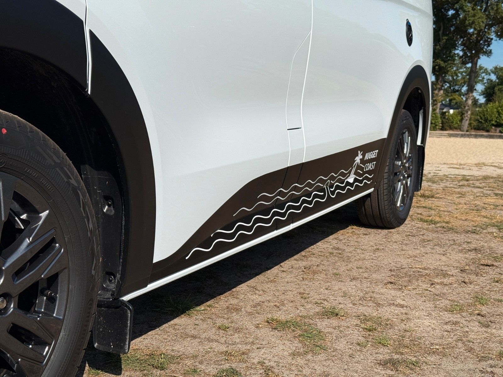 Vehicle image Ford Nugget L1 Coast | New model V710