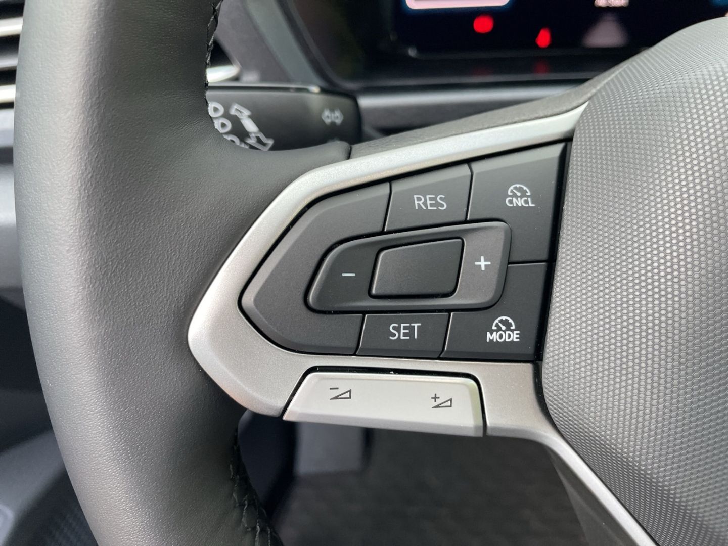 Caddy Life 2.0 TDI 5-Sitzer Kamera/Sitzhzg/App-C