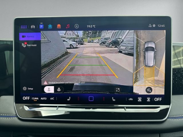 Tiguan 2.0 TDI DSG R-LINE PANO+360°+IQ.LIGHT+HEA